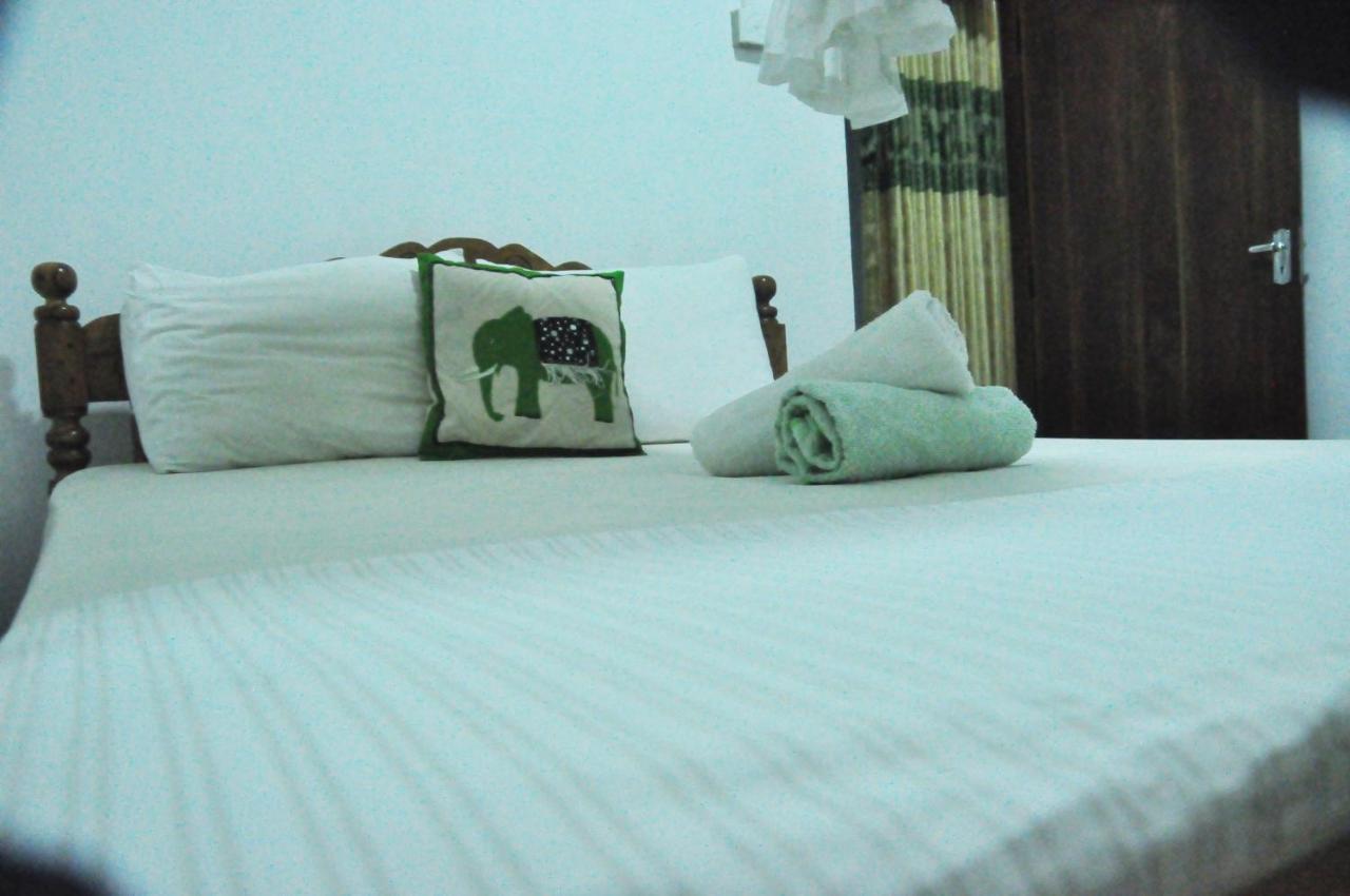 Ath Hala Safari Resort ウダワラウェ エクステリア 写真